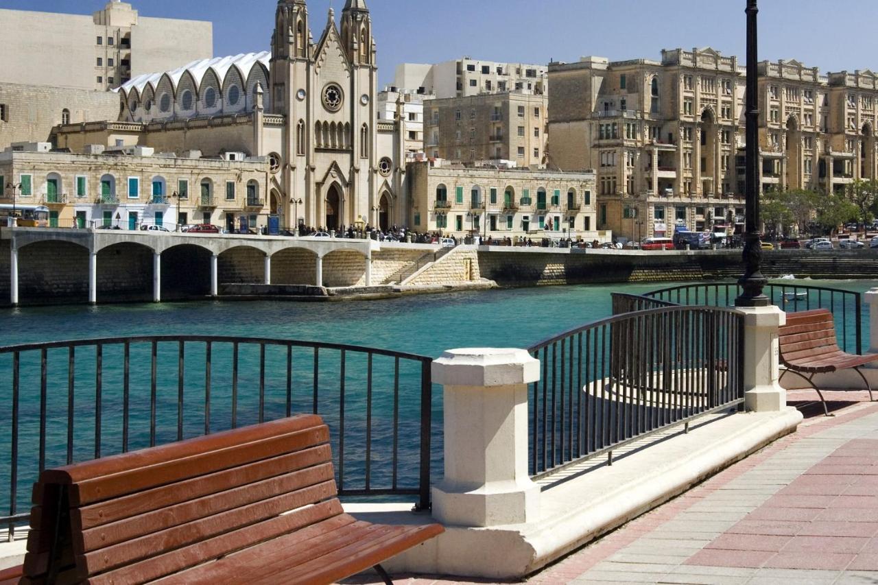 Luxury Apartment Inc Pool & Views Sliema Eksteriør bilde