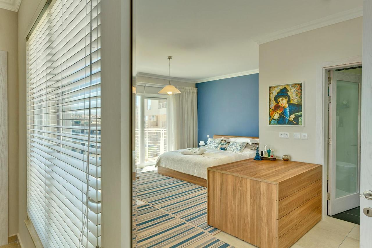 Luxury Apartment Inc Pool & Views Sliema Eksteriør bilde