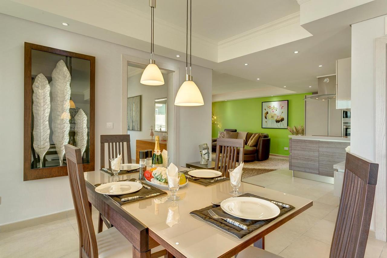 Luxury Apartment Inc Pool & Views Sliema Eksteriør bilde