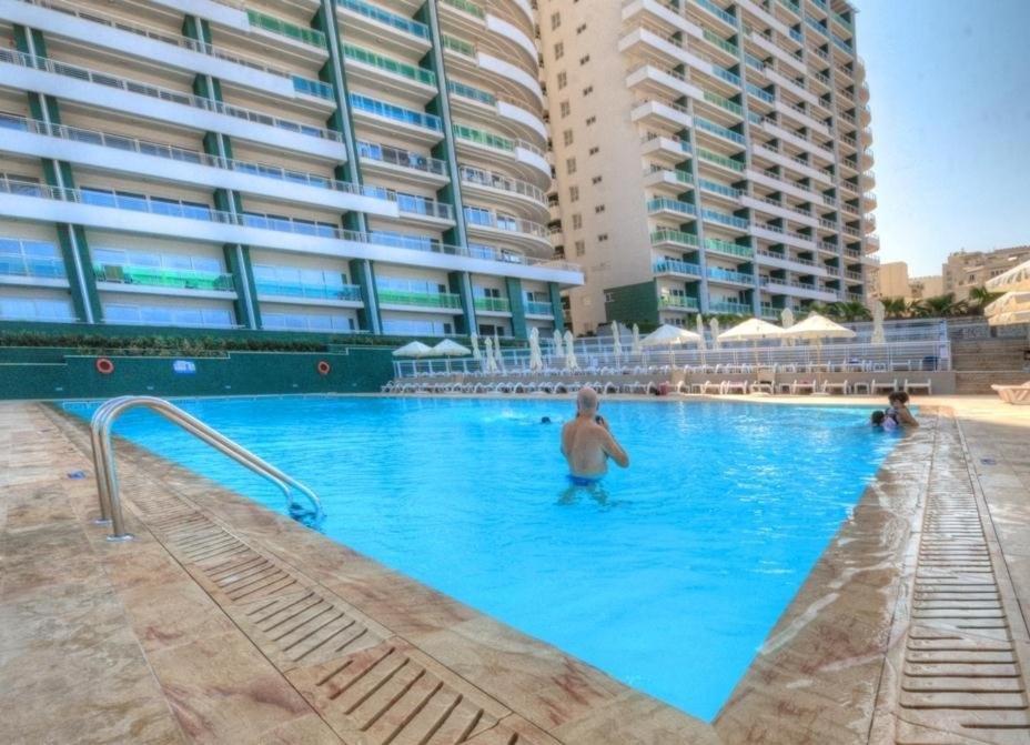 Luxury Apartment Inc Pool & Views Sliema Eksteriør bilde