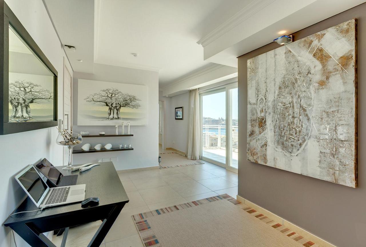 Luxury Apartment Inc Pool & Views Sliema Eksteriør bilde